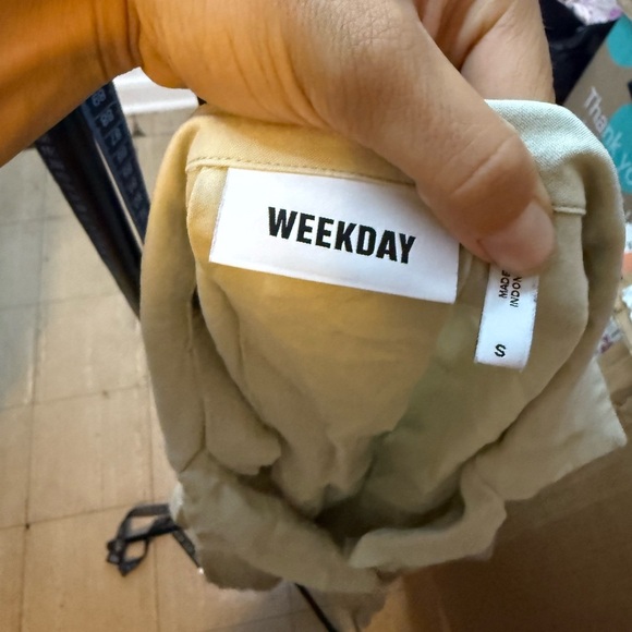 Weekday Cool Beige Filippa Blouse - Picture 4 of 9